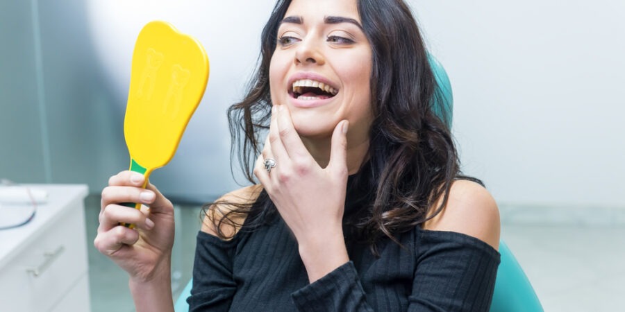 Știai că înaintea montării aparatului dentar ai nevoie de un mini implant ortodontic?