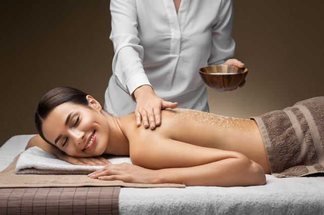 Scrubul corporal: ritualul care transformă îngrijirea corpului
