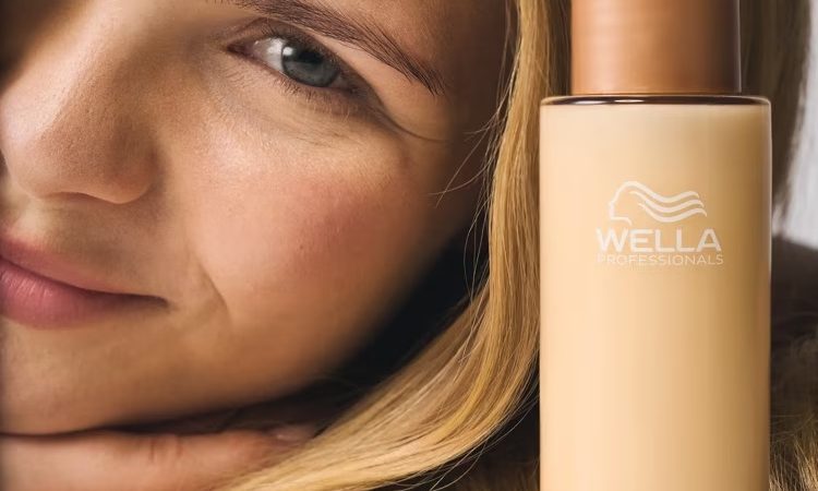 Netezire oricând, oriunde: noul 24/7 Silky Milk de la Wella Professionals aduce controlul firelor rebele într-un singur gest